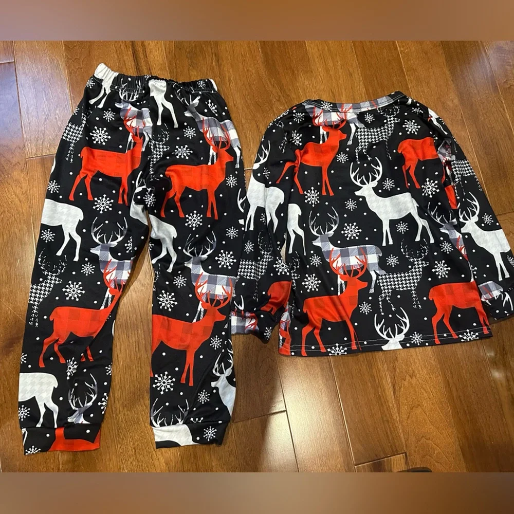 Kids Christmas Pajama Set – Size 5–6Y – Reindeer Holiday PJs